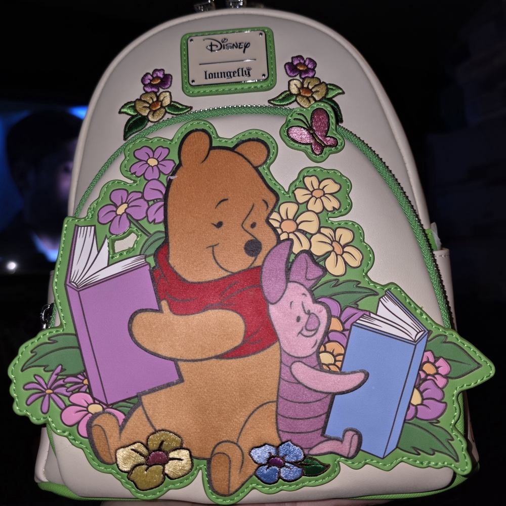 New! Loungefly White Winnie the Pooh & Piglet Storytime Mini Backpack